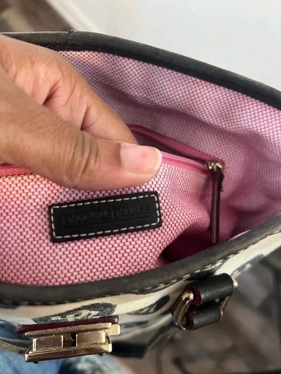 Dooney & Bourke Canvas Monogram Bucket Tote Bag Pink Lining Leather Trim Vintage - Picture 10 of 15